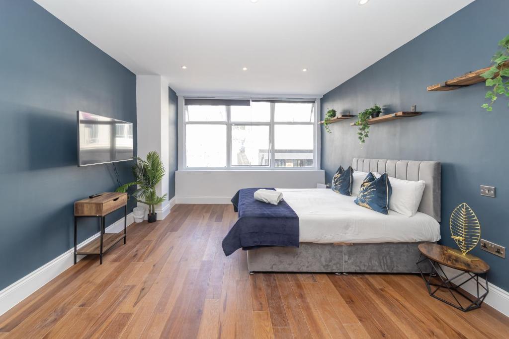 Apartment 2CQ*MORDEN STUDIO FLAT *Moments away from Brighton Seafront