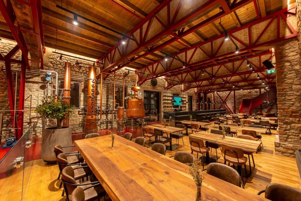 Restoran või mõni muu söögikoht majutusasutuses Melesin Distillery