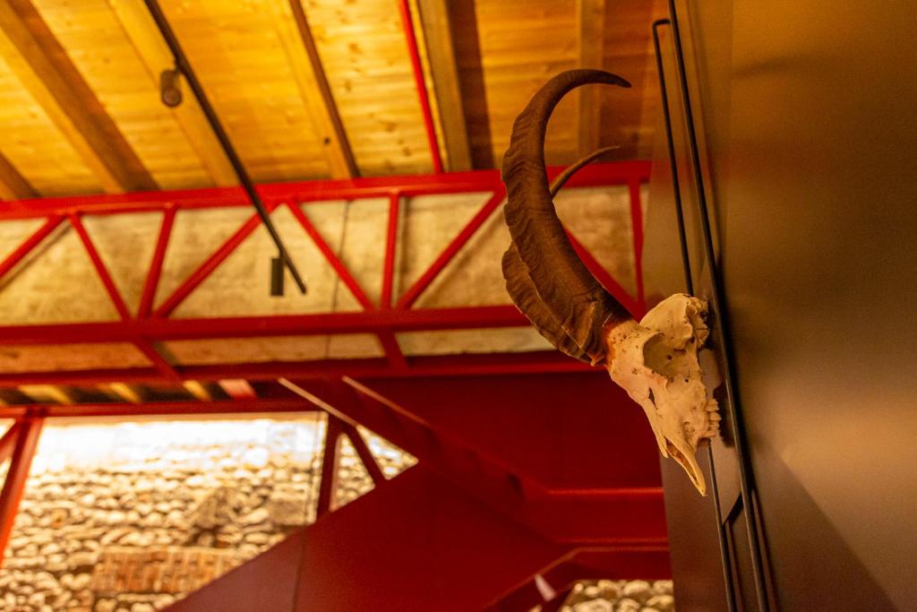 Foto sihtkohas Leskovik asuva majutusasutuse Melesin Distillery galeriist