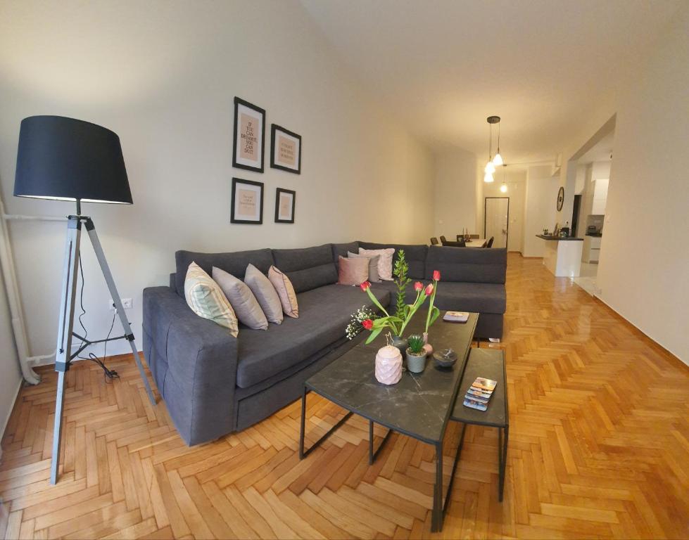 Chez Rafqa, Athens (updated prices 2025)