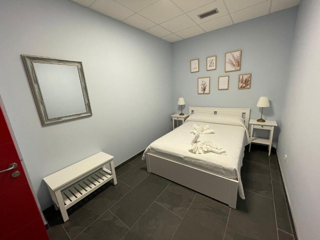 Hostel & Rooms O Albergue da Meiga - Double Room With Shared Bathroom
