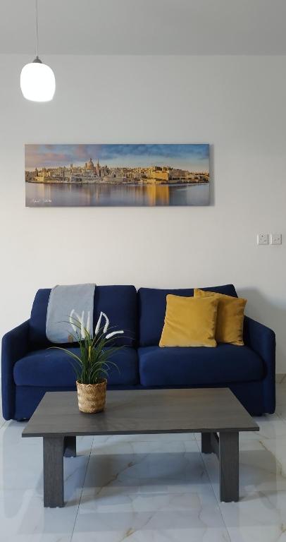 Posezení v ubytování Large and modern apartment in the centre of Malta