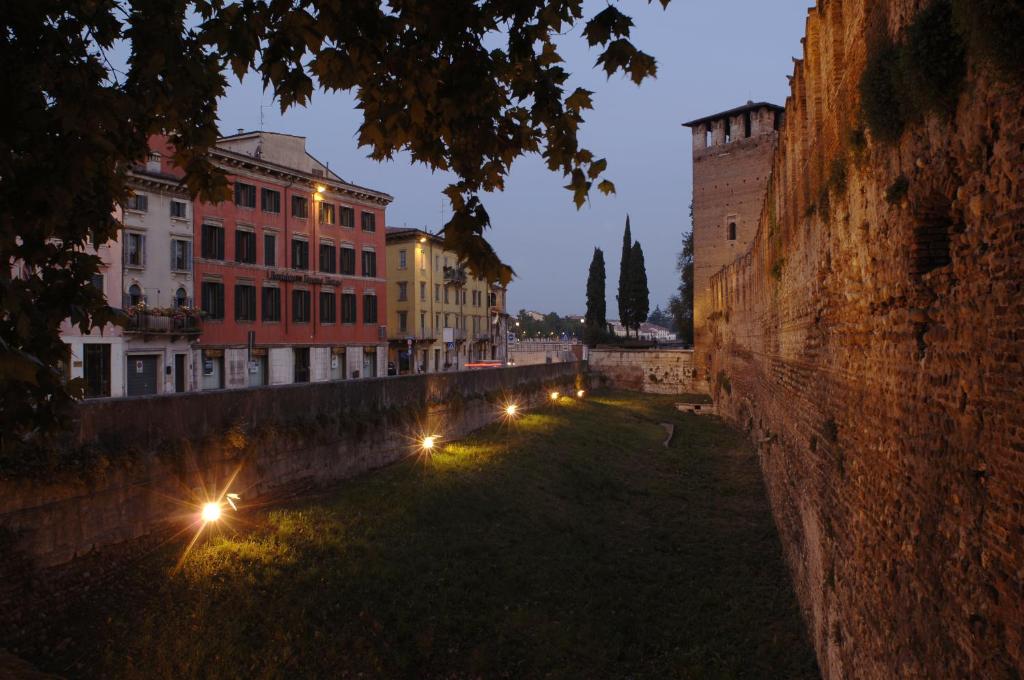 Verona House Aparthotel - Resim 27