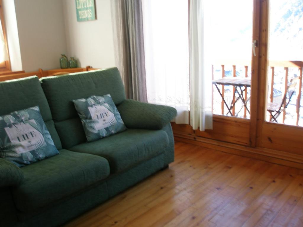 Posedenie v ubytovaní Apartamentos Ca de Marti