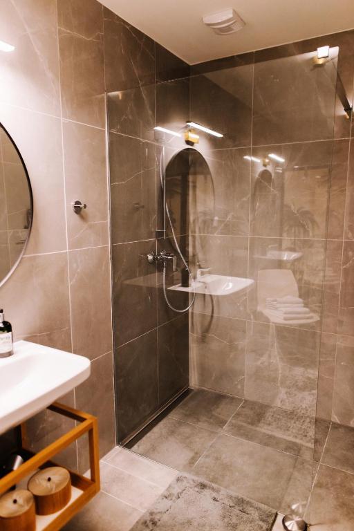 Koupelna v ubytování Design Apartman - Free parking
