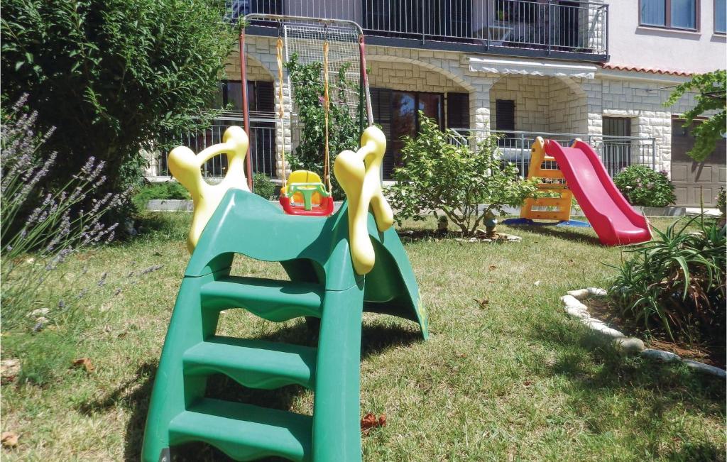Three-Bedroom Apartment In Medulin
