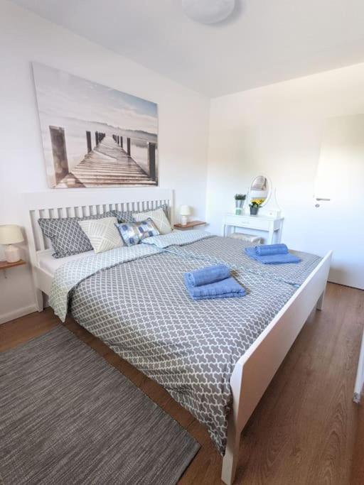 Postel nebo postele na pokoji v ubytování Ferienwohnung für 4 Gäste in Grömitz
