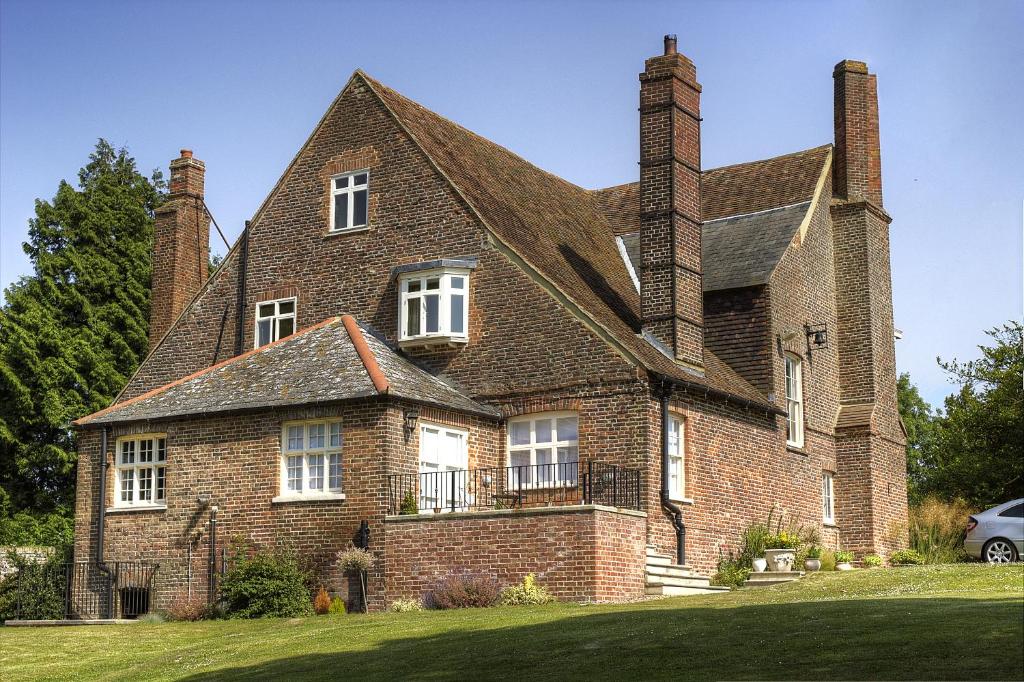 The building where the bed & breakfast is located 