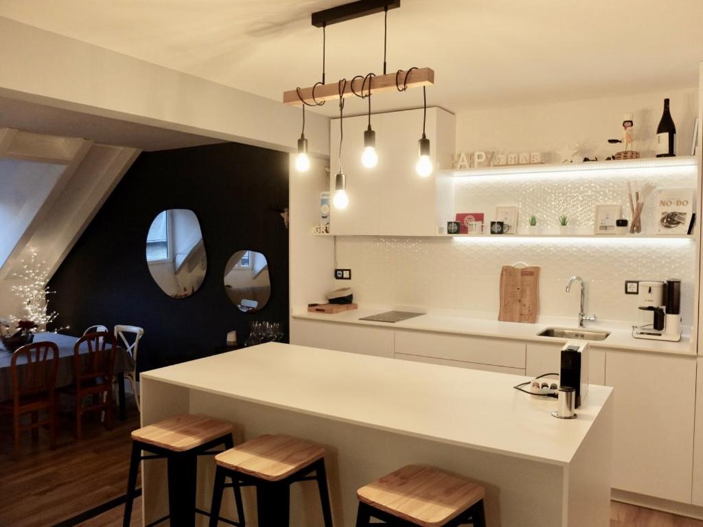 A kitchen or kitchenette at Up Benasque El Grito de Tarzan