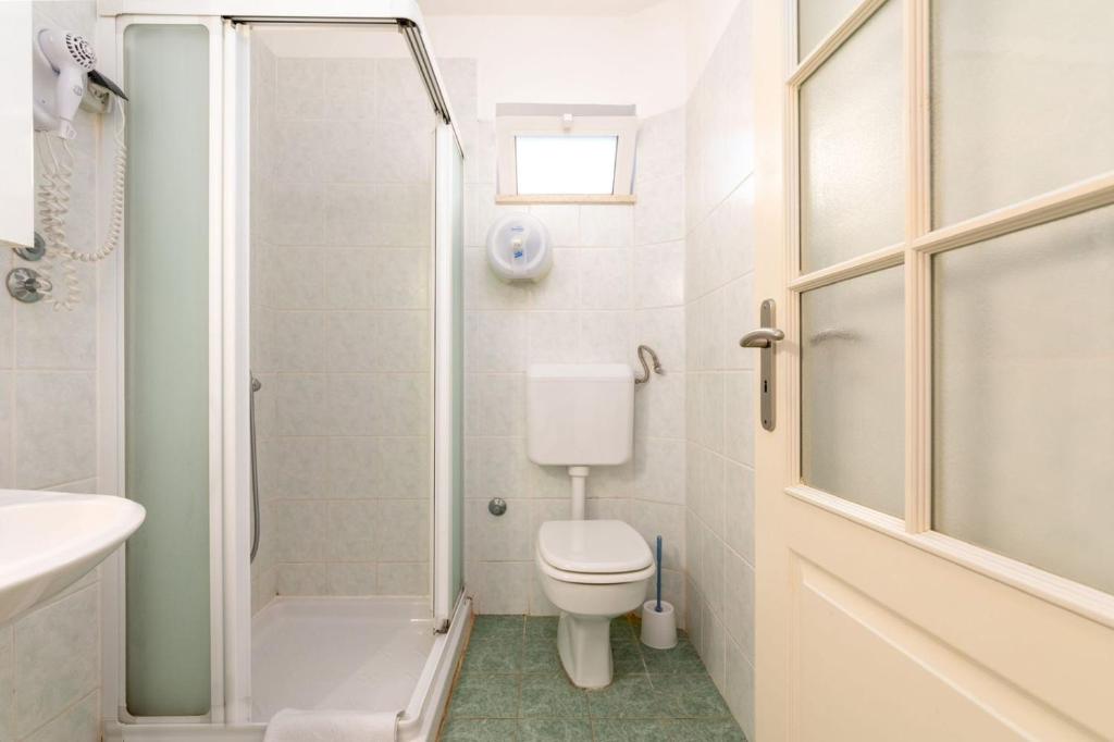 Koupelna v ubytování Ven Apartmani