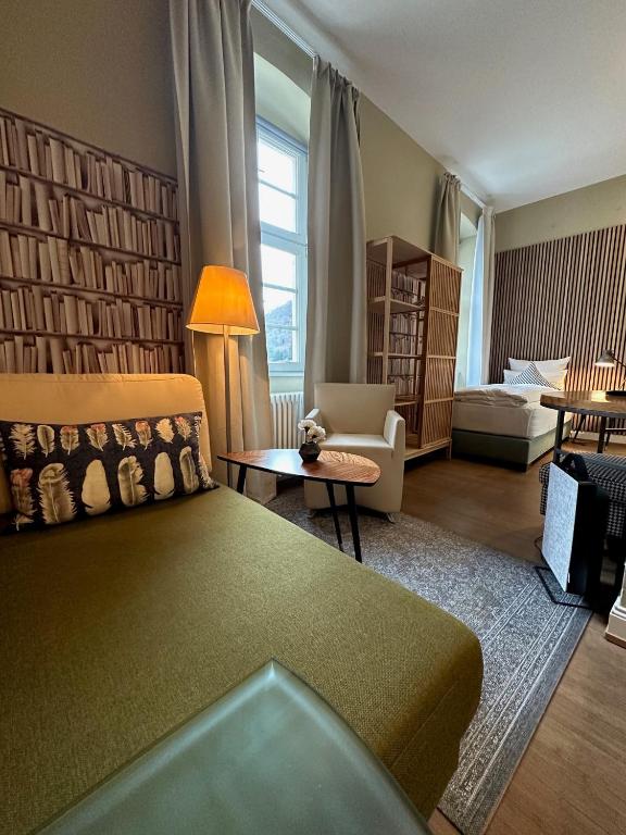 Posezení v ubytování Hotel Zur Alten Brücke