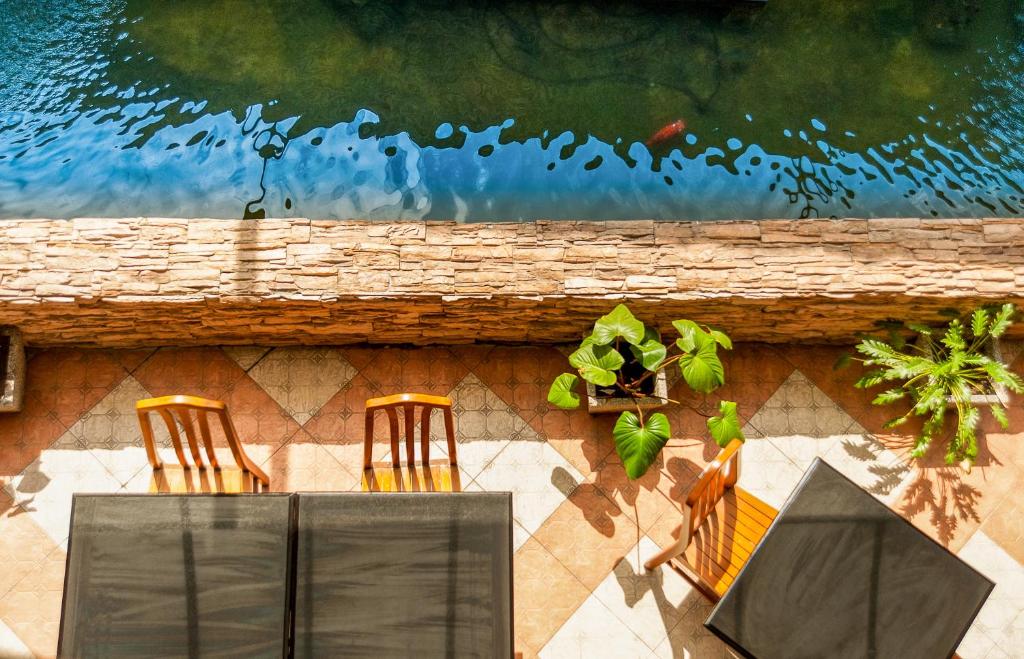 Balkón nebo terasa v ubytování Crystal Inn