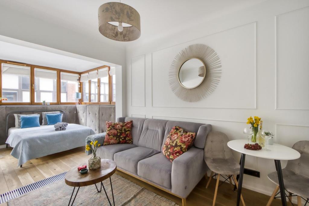 Aparthotel Pawia Deluxe- 10 min to center - Resim 2