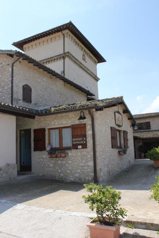 Budova, kde se the country house nachází