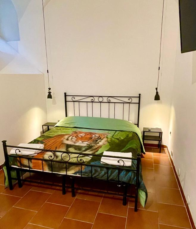 Parisa House - Quadruple Room With Shared Bathroom