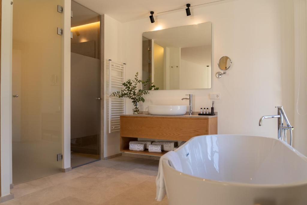 Koupelna v ubytování Nema Boutique Hotel & Spa