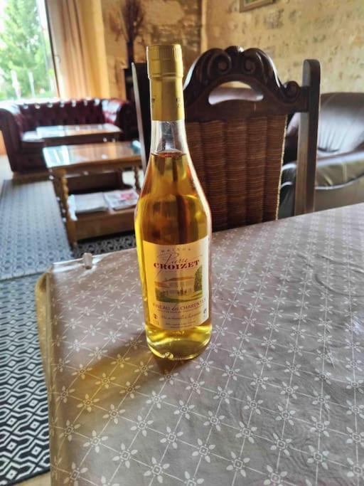 Napoje w obiekcie Chambres en maison d'hôtes Le Moulin d'Annepont