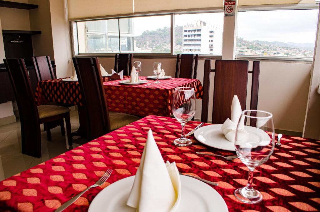 Restaurace v ubytování Hotel Ceibo Dorado