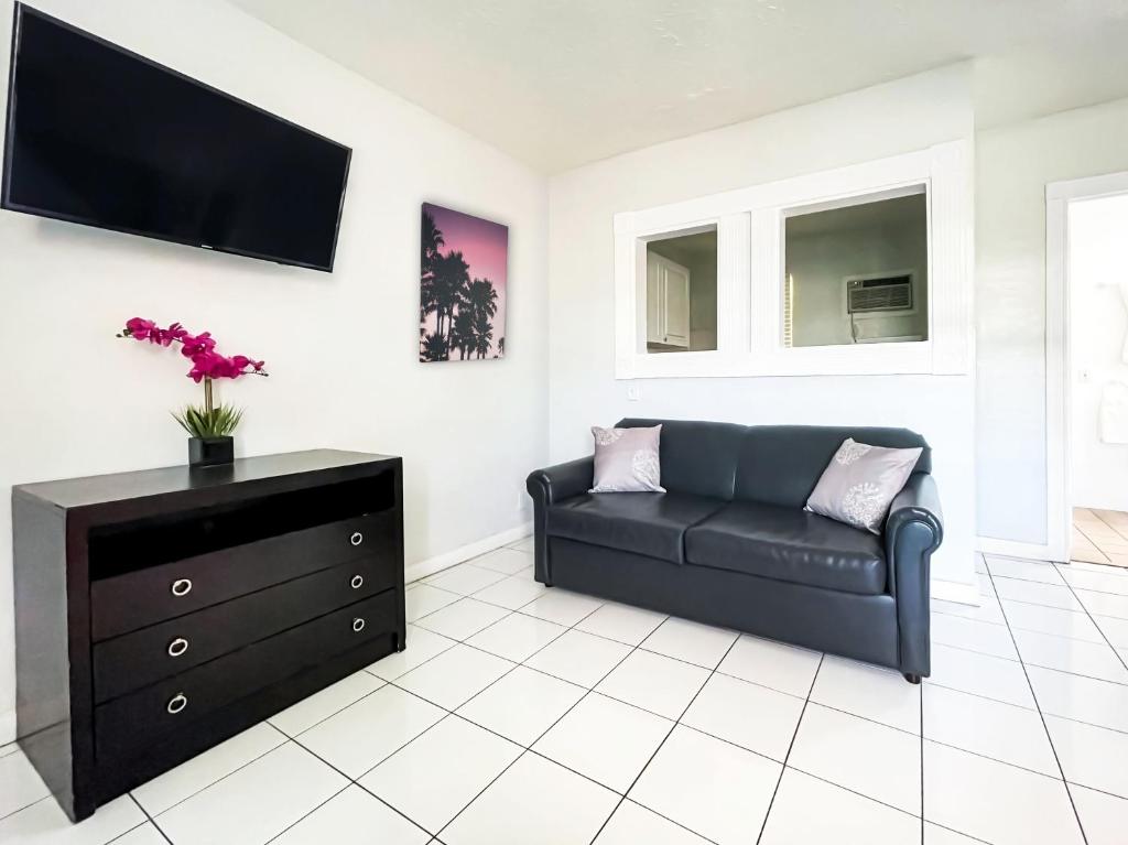 Hollywood Beach Hotels - 