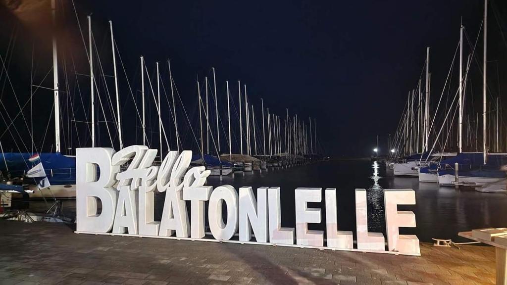 Magyartenger Apartman Balatonlelle 8638 Balatonlelle, Köztársaság utca kép - 1