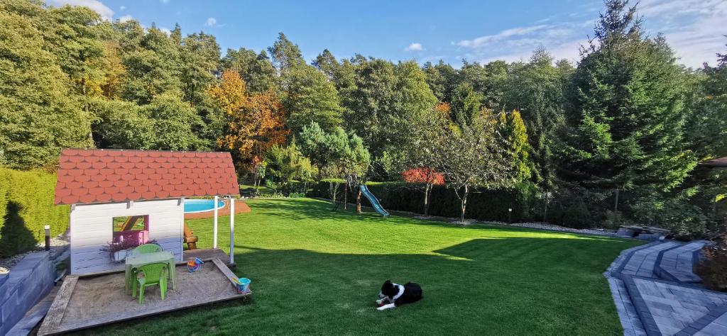 Vonkajšia záhrada v ubytovaní Apartament MER - Idealny dla Ciebie