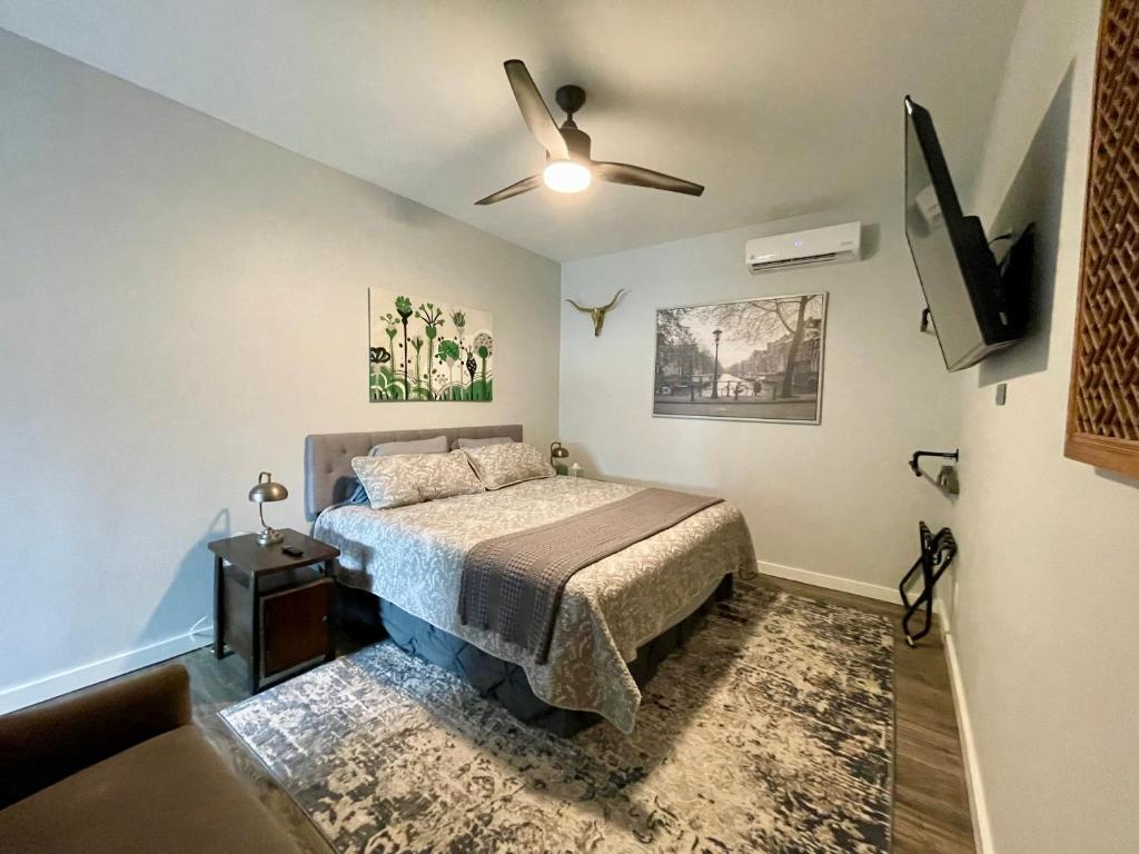 Country Suite Apartment near Lake Fork with Stocked Pond and Walking