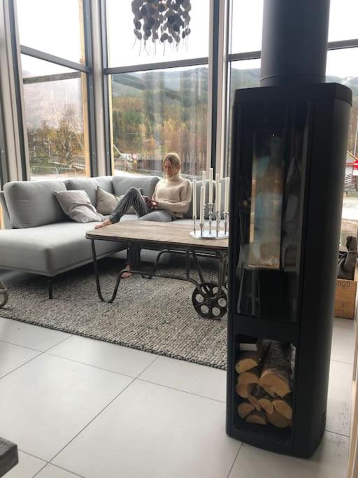 Posezení v ubytování Delikat hytte omgitt av Hallingdals vakre fjell