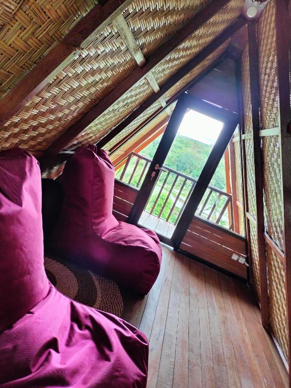 Posezení v ubytování Magical Breeze Cabin