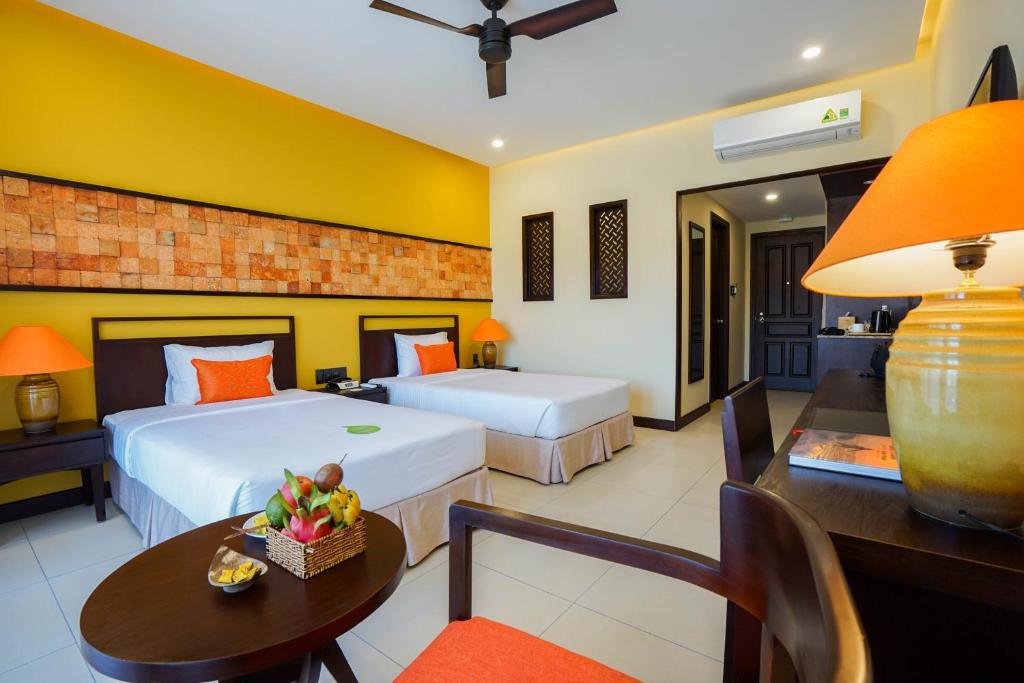 Phòng Deluxe 2 Giường Đơn Có Ban Công - Miễn Phí Minibar Trong Phòng