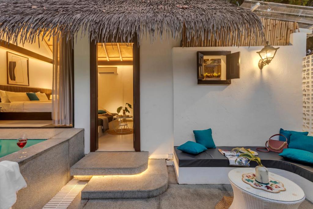 Posezení v ubytování OIA GOA - Private Pool