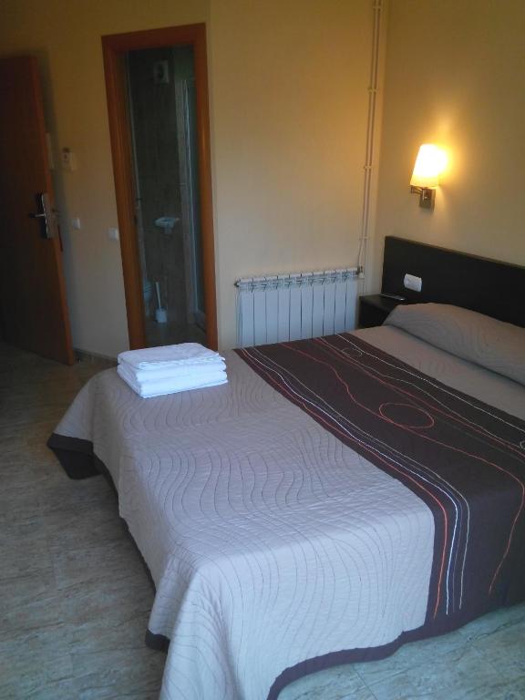Hostal Sant Sadurní - Double Room