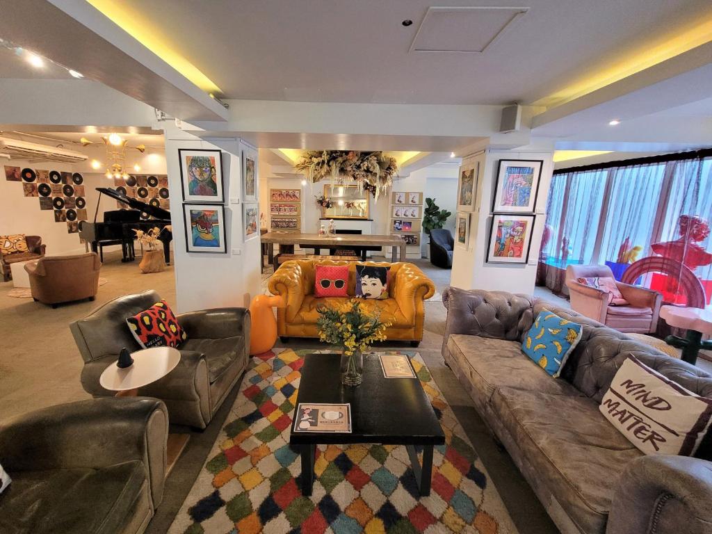 A seating area at Mini Central