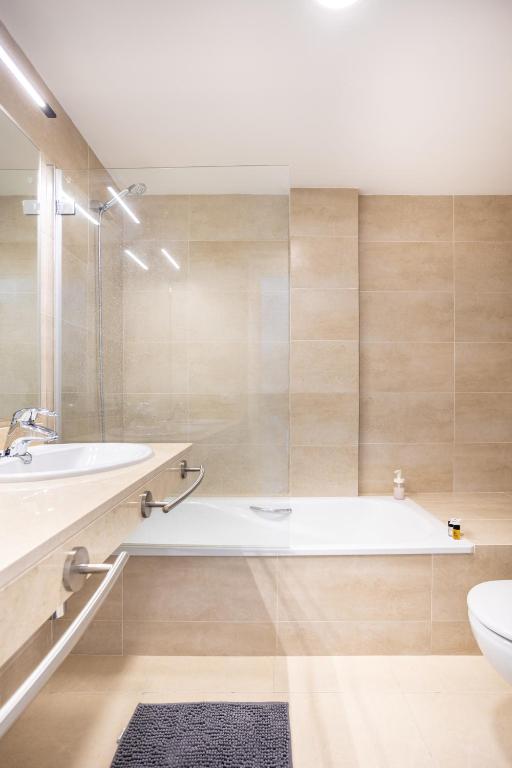 Kúpeľňa v ubytovaní Home2Book Sea View & Design Duplex Los Gigantes