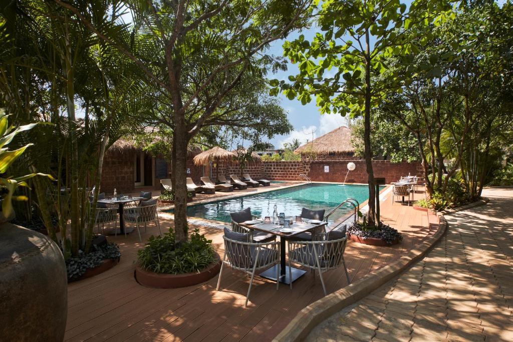 Bazén v ubytování Larisa Resort Ashwem nebo v jeho okolí