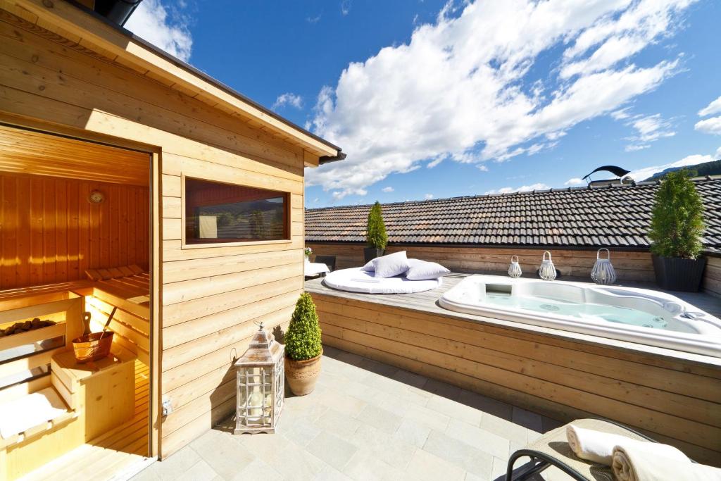 Gartenhotel Völser Hof - Adults Only - Suite Con Bañera De Hidromasaje