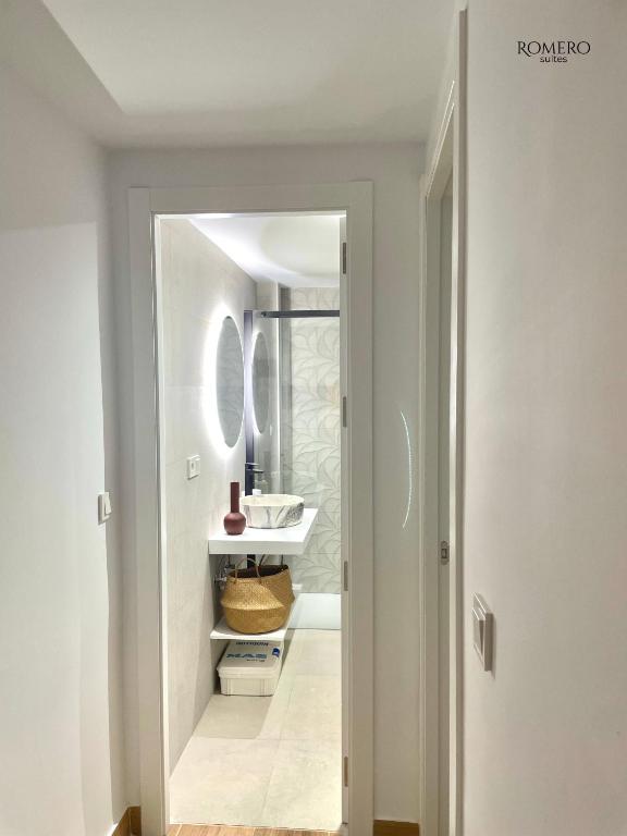 Romero Suites 1 - 15