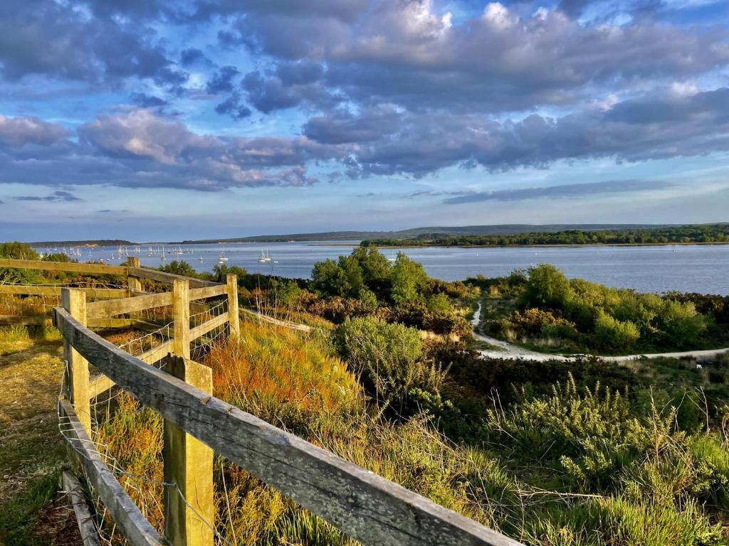 Poole Harbour View Lodge at Rockley Park, Poole (updated prices 2024)