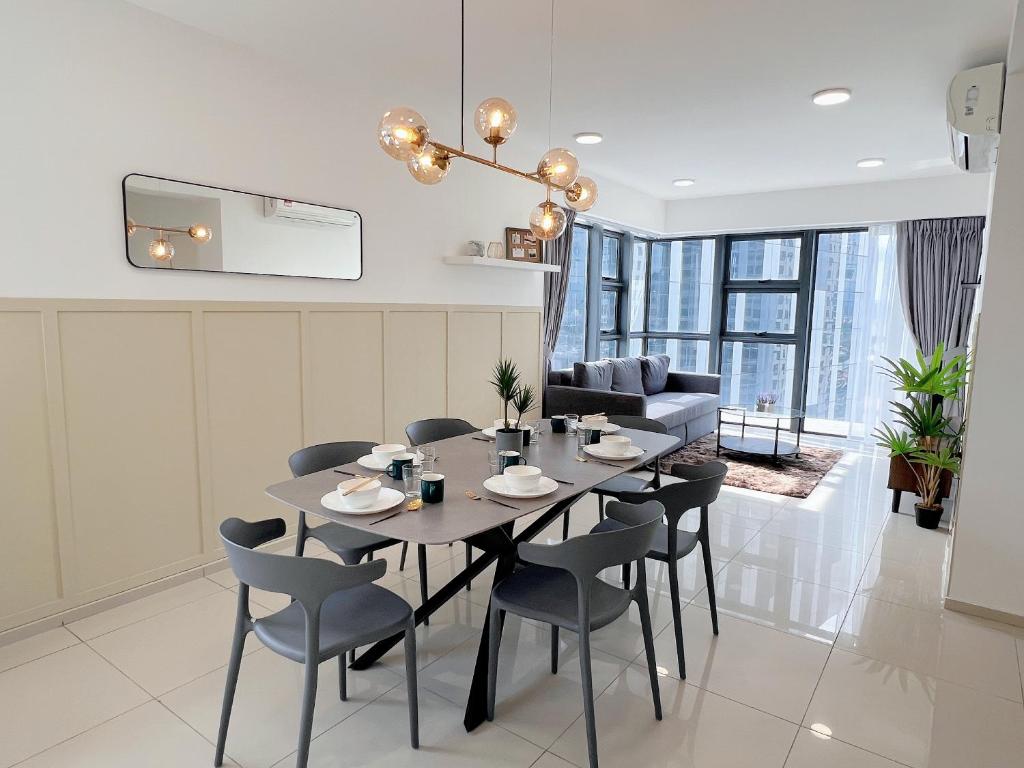 Ekocheras Suite by MOKA at CHERAS - Квартира с двумя спальнями