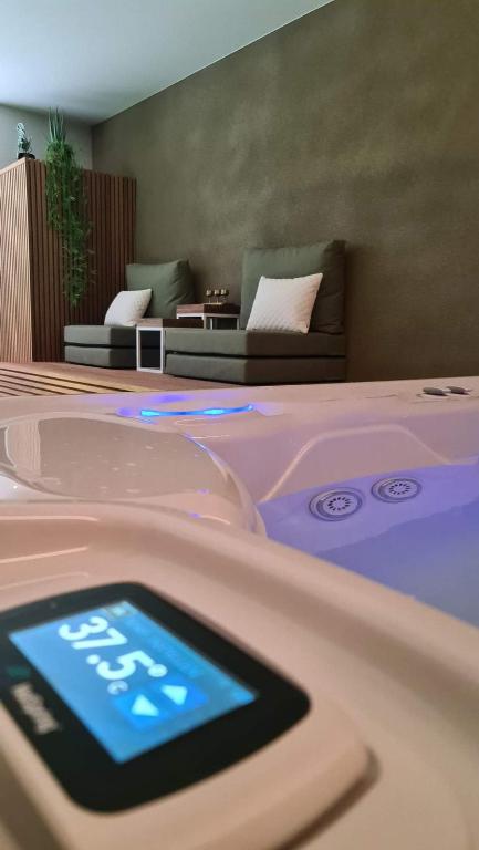 Posezení v ubytování The Newport Lodge - incl 3h Wellness & use Ebikes & breakfast