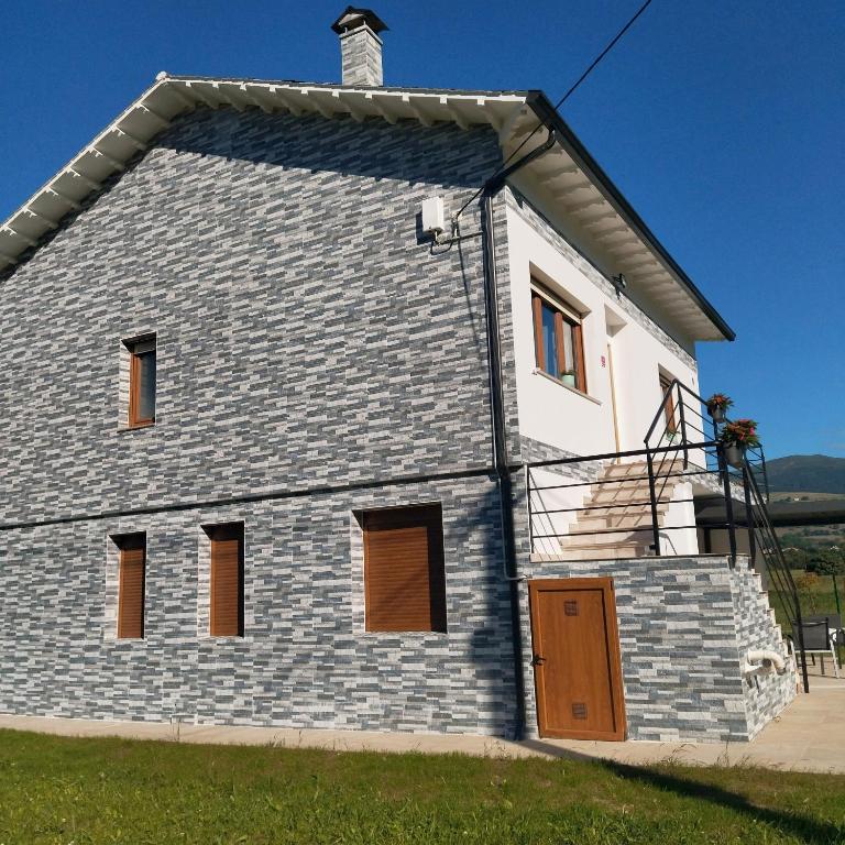 The building in which the holiday home is located