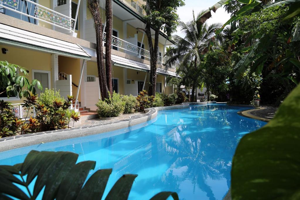 Bazén v ubytování Naka Resort nebo v jeho okolí