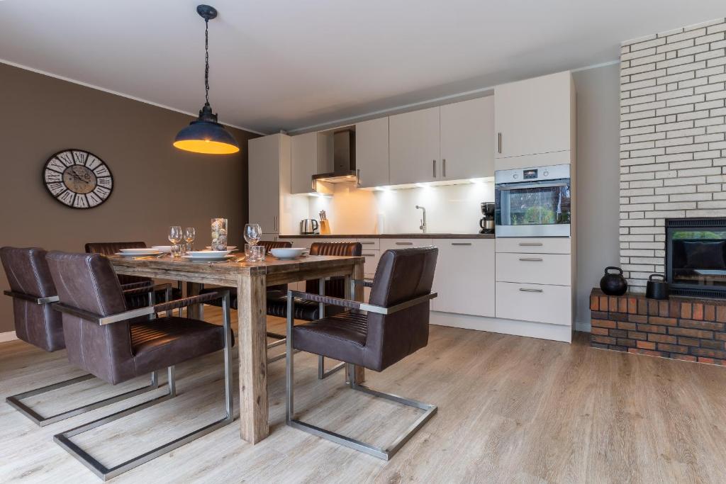 Kuchyň nebo kuchyňský kout v ubytování Haus Rückenwind Appartement 1 Rückenwind - Ording