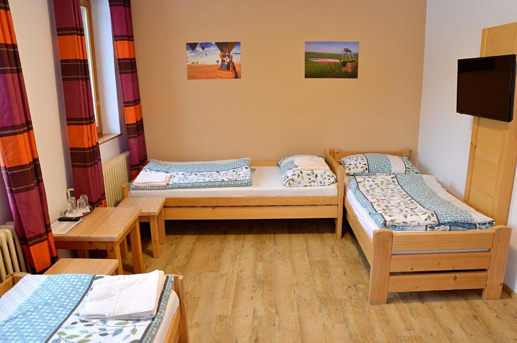 Balónový hotel a pivovar Radešín - Sala Quadruples