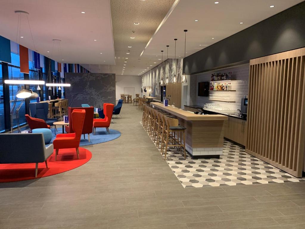 Posezení v ubytování Holiday Inn Express - Aarburg - Oftringen by IHG
