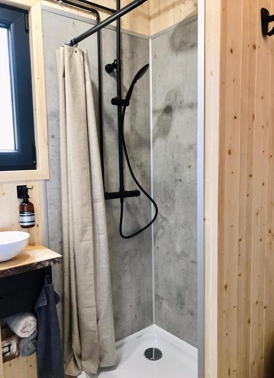 Koupelna v ubytování Tiny House Morvan Bourgogne nature - 2h de Paris
