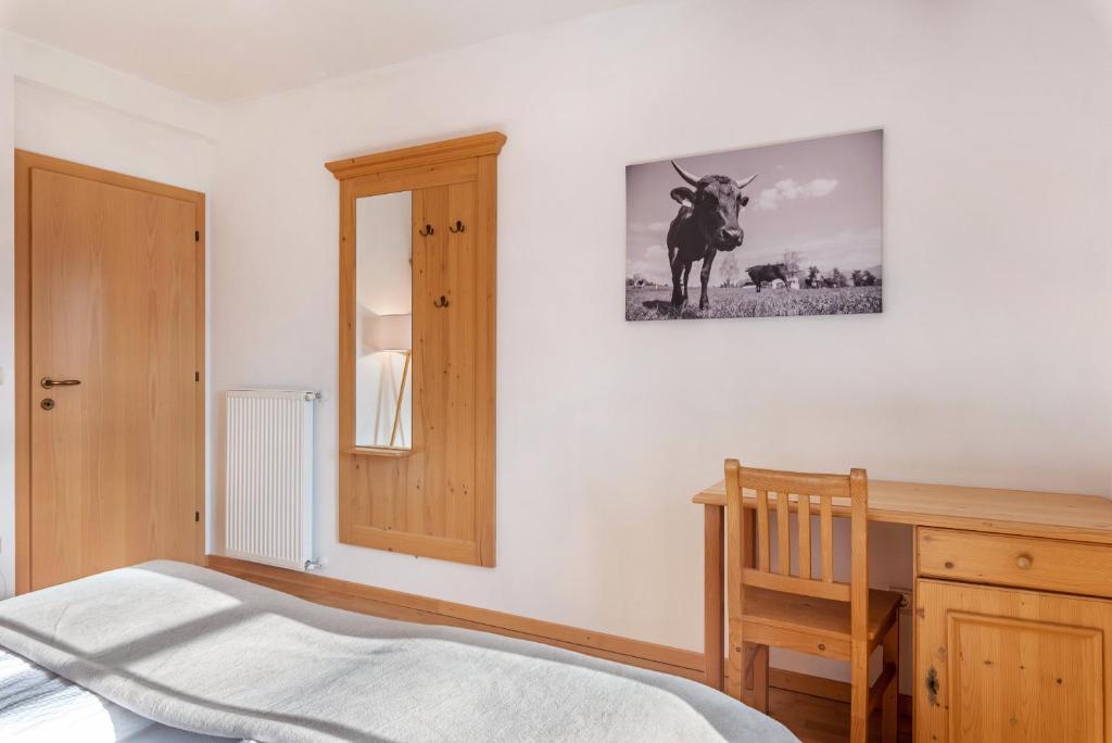 Postel nebo postele na pokoji v ubytování Alpin Farm Birke - Oberweidacherhof