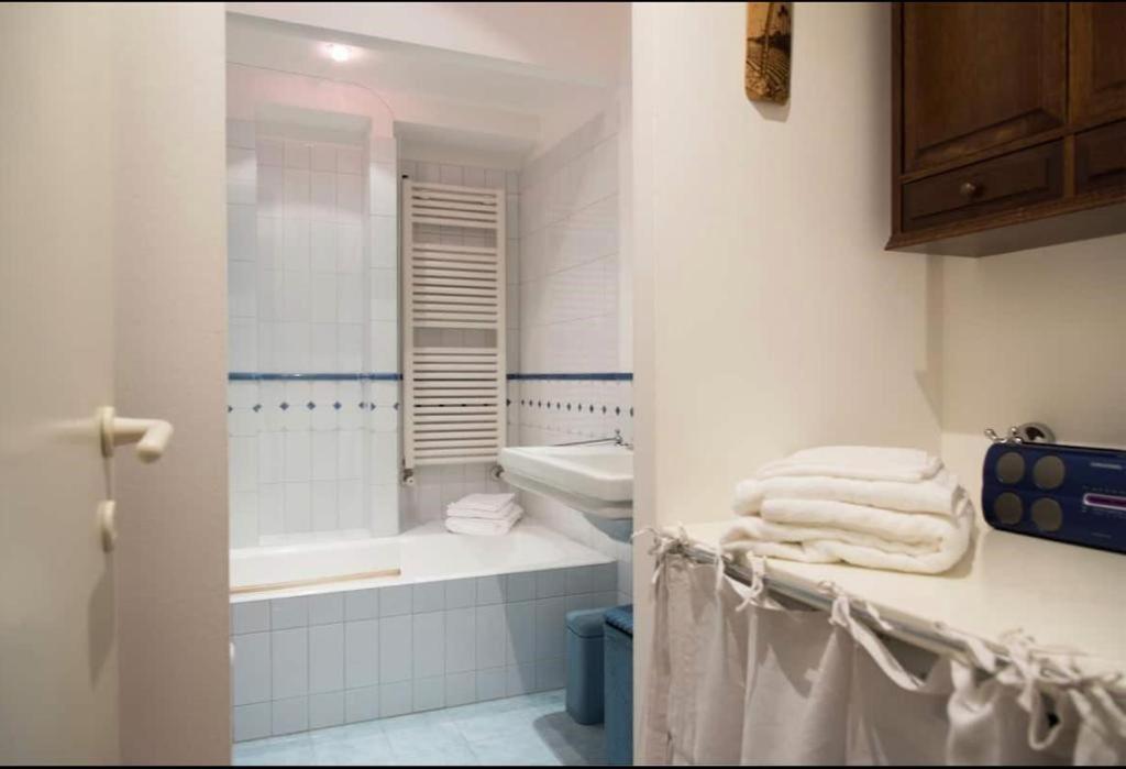 Kép JOIVY Classic flat near Basilica di Sant'Ambrogio szállásáról Milánóban a galériában