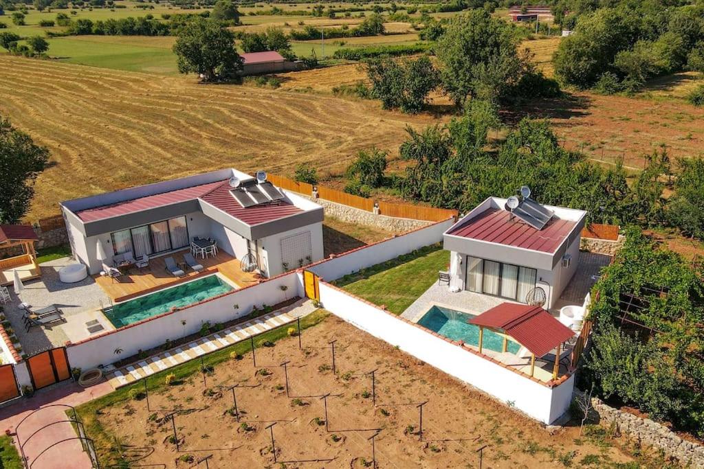 Letecký snímek ubytování Villa Merlot - Yeşilüzümlü Fethiye