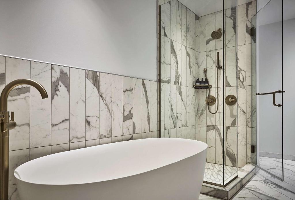 Pendry Chicago - Suite De Carbono