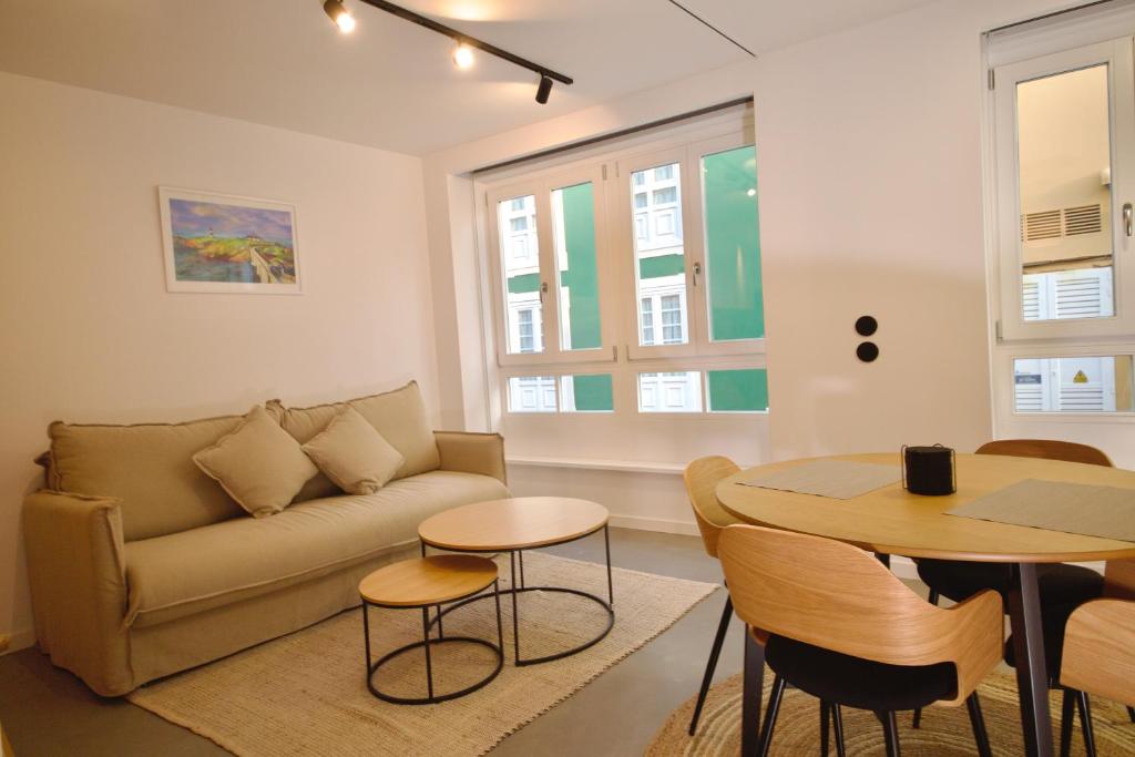 Fotografia z galérie ubytovania Suite 202 - 1 Bedroom Suite in Amando Perez Suites v destinácii Ribadeo